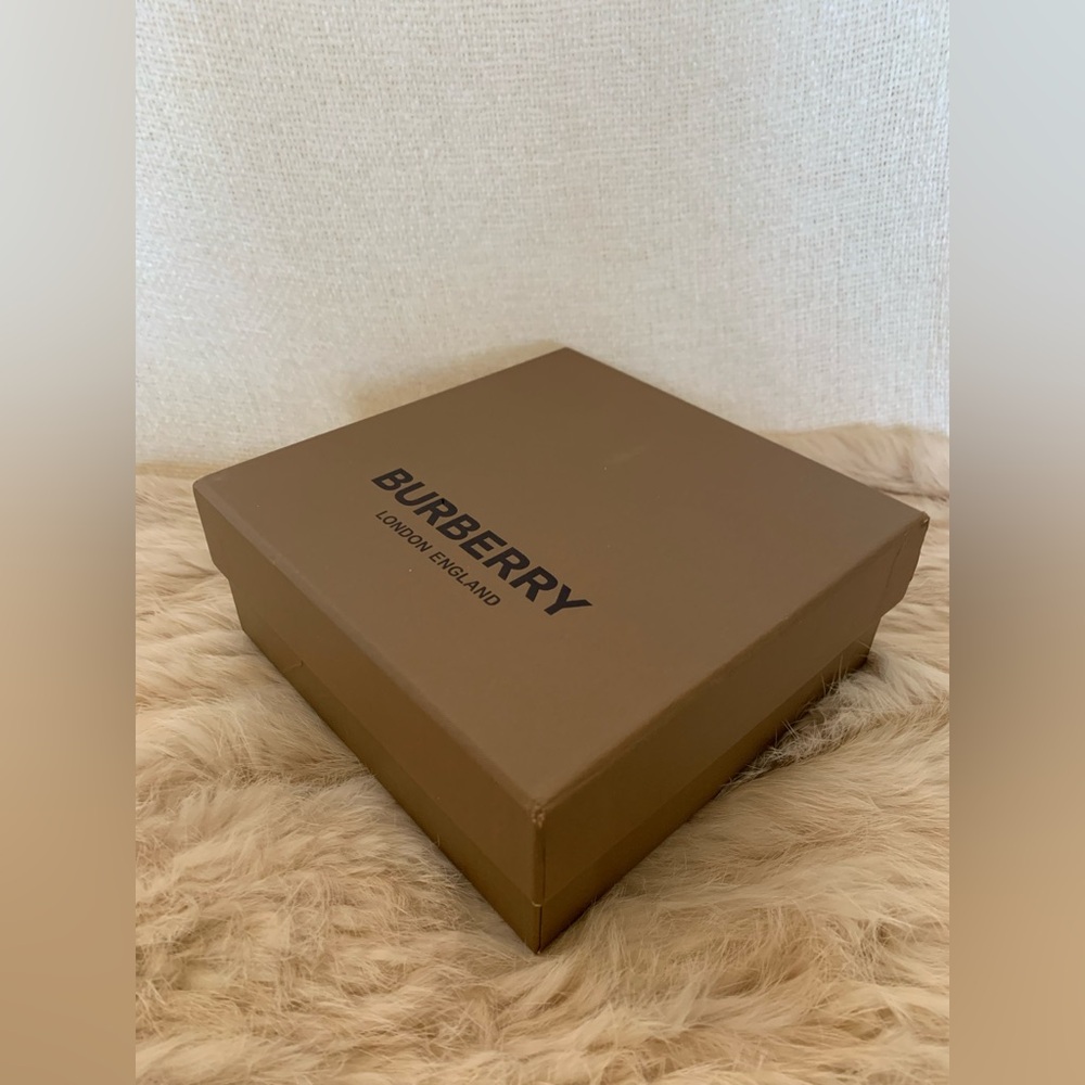 Burberry Thomas Bear Charm Zebra Costume - Picture 12 of 15